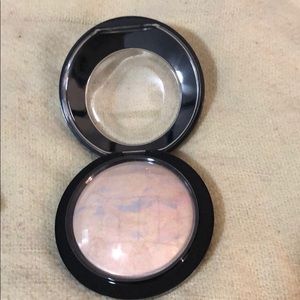 Mac mineralized skinfinish lightscapade